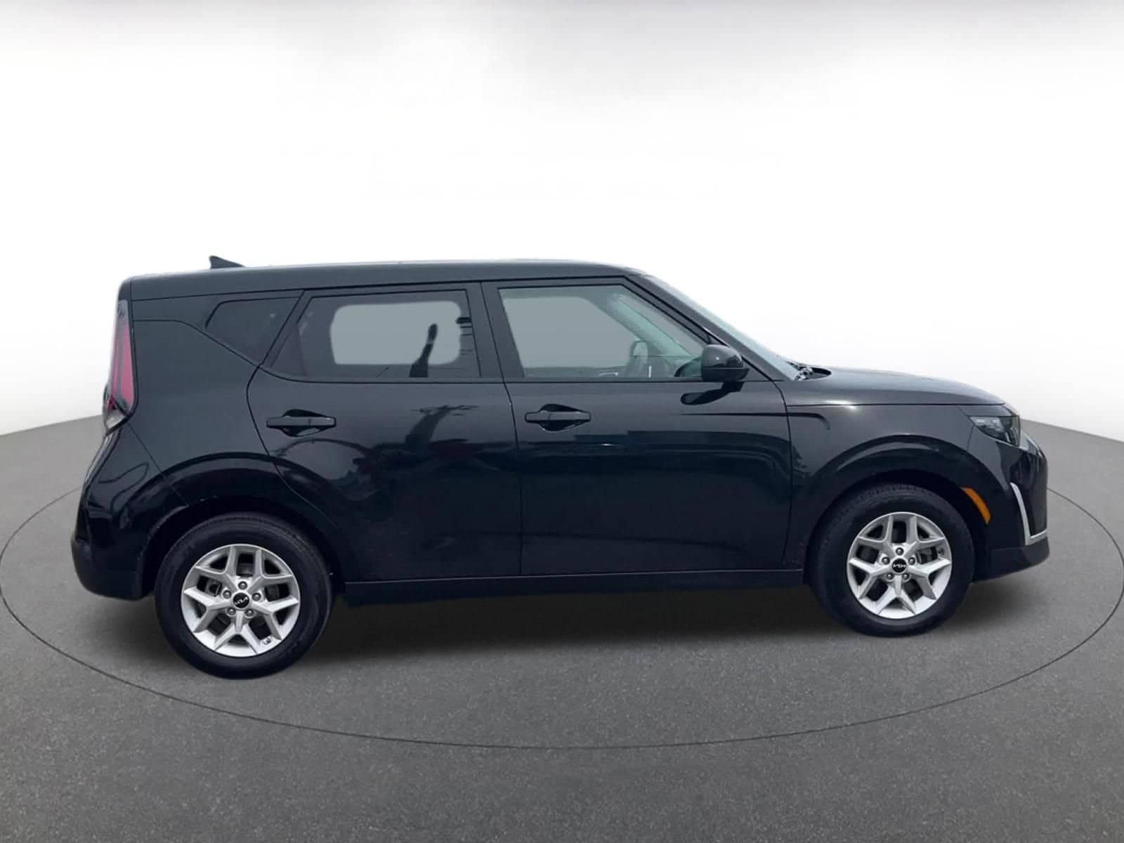 Thumbnail: 2025 Kia Soul - 16