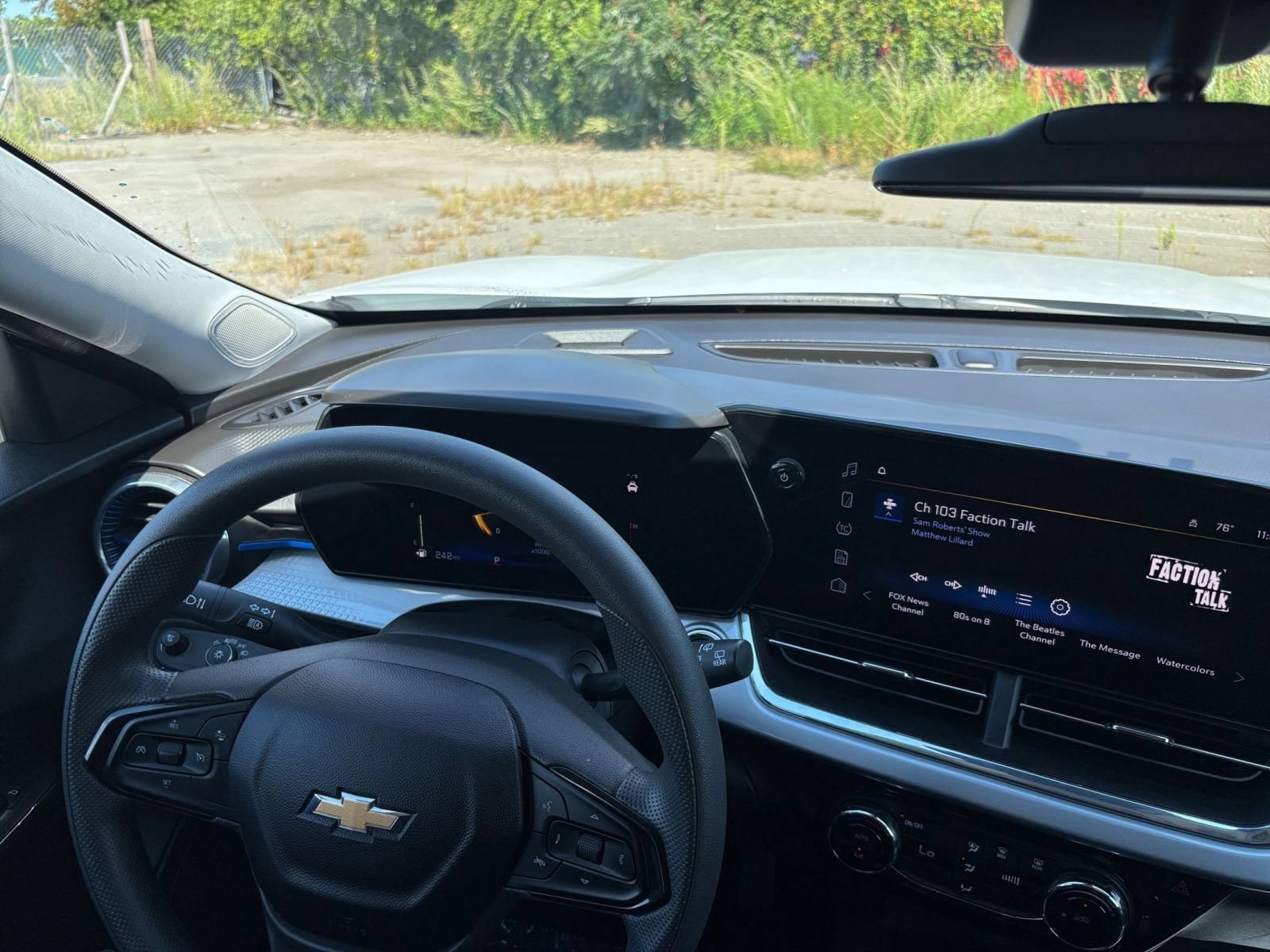 Thumbnail: 2025 Chevrolet Trax - 30