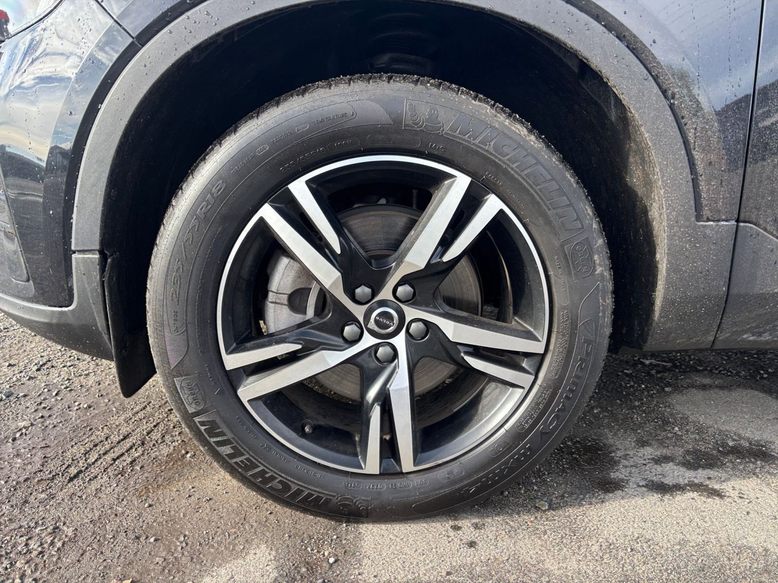 Thumbnail: 2024 Volvo XC40 - 27