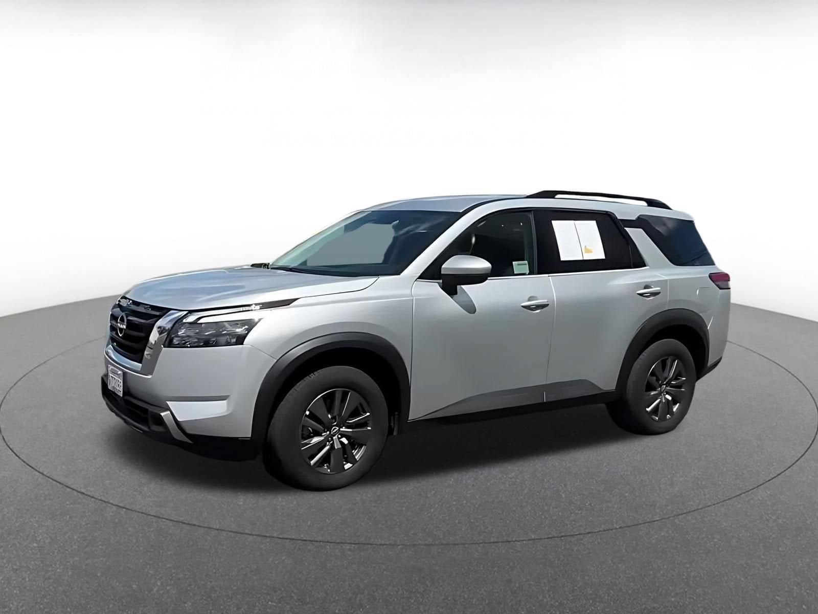 Thumbnail: 2025 Nissan Pathfinder - 8