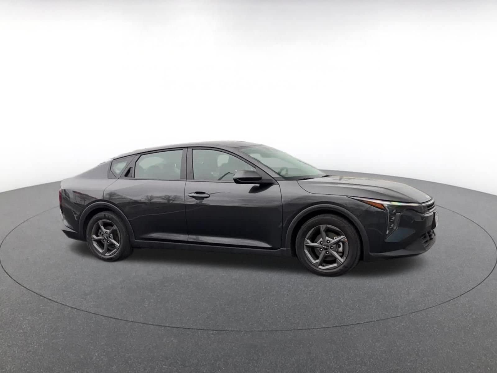 Thumbnail: 2025 Kia K4 - 2