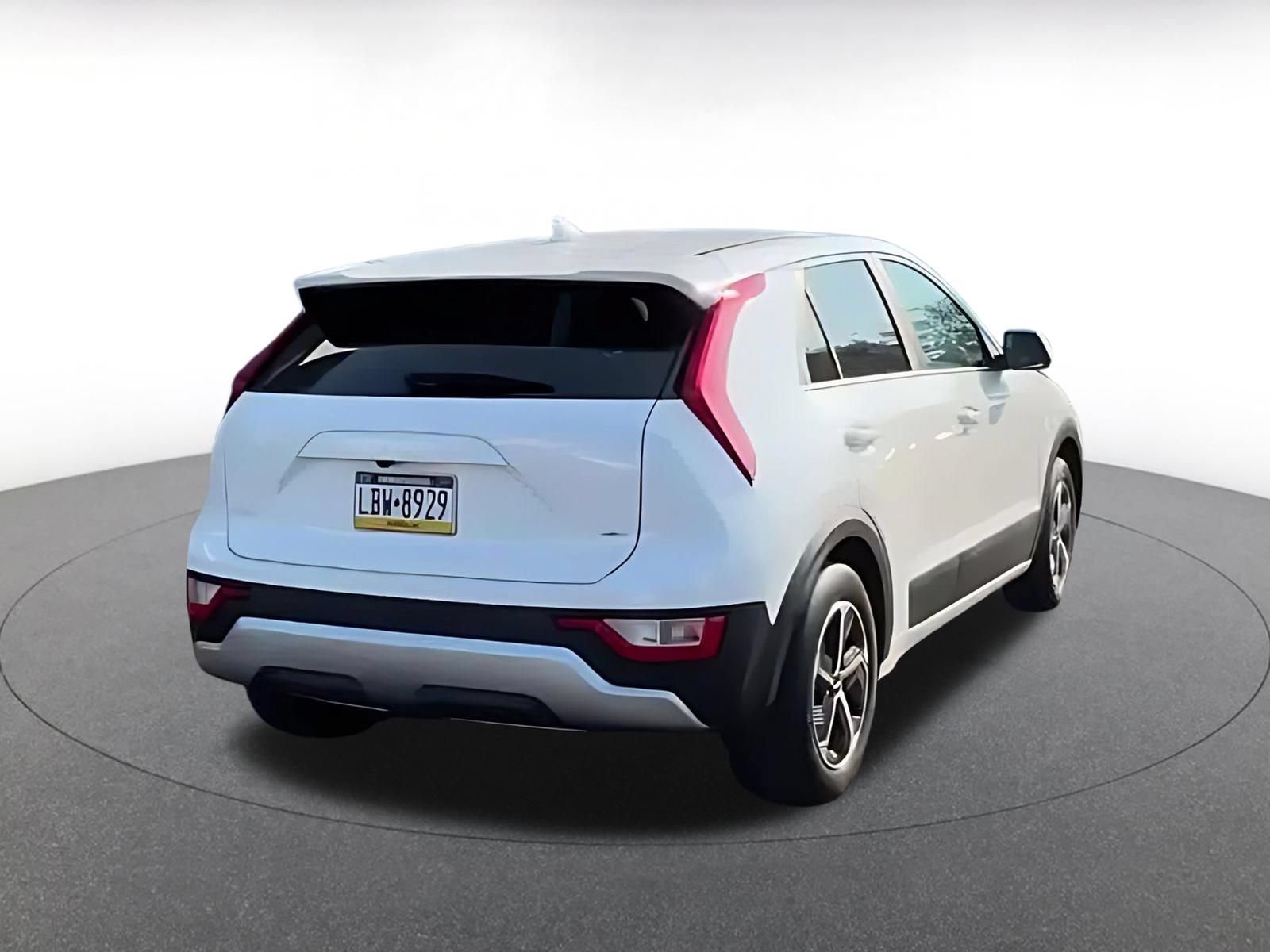 Thumbnail: 2026 Kia Niro - 14