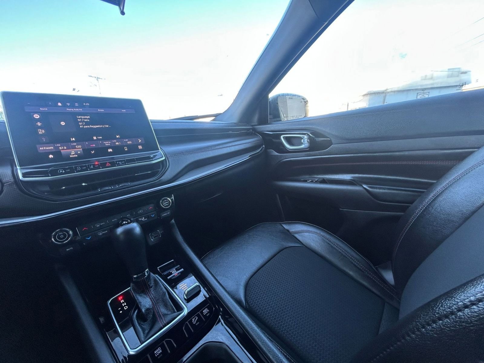 Thumbnail: 2025 Jeep Compass - 35