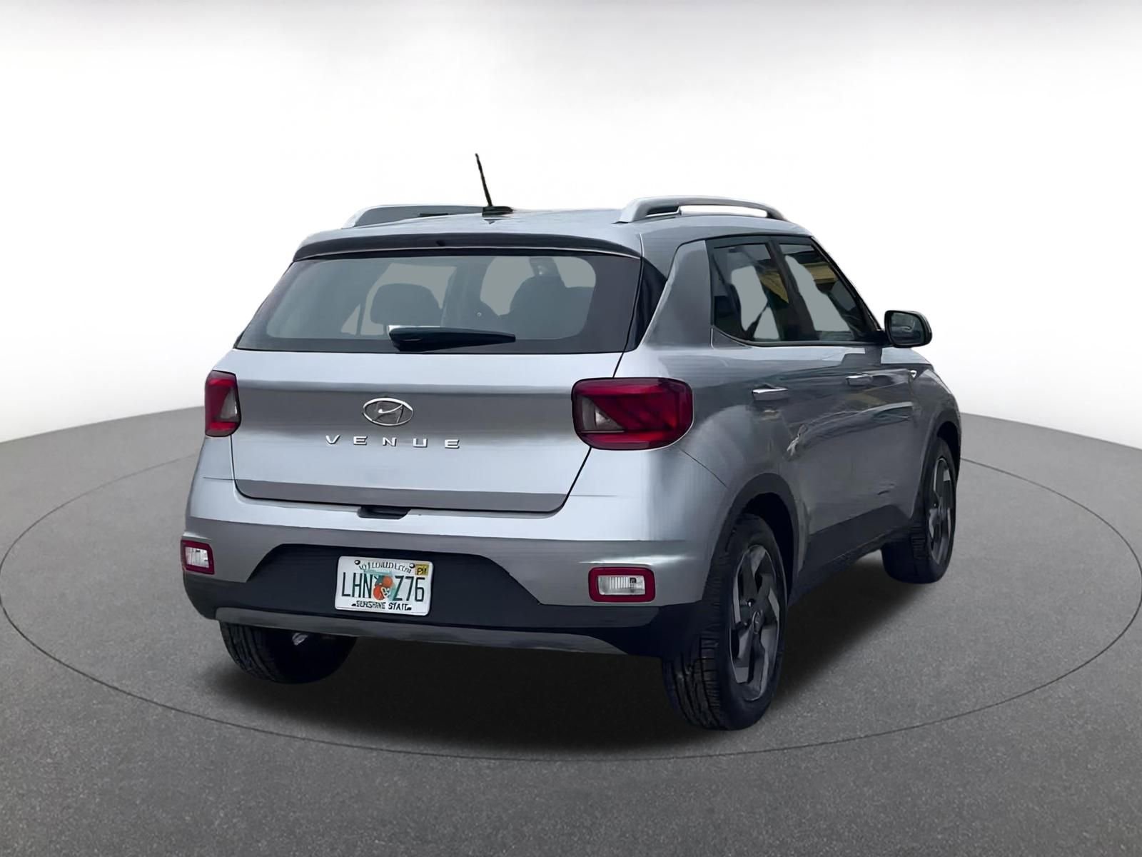 Thumbnail: 2023 Hyundai Venue - 12