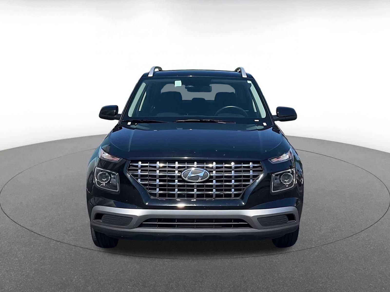 Thumbnail: 2026 Hyundai Venue - 3