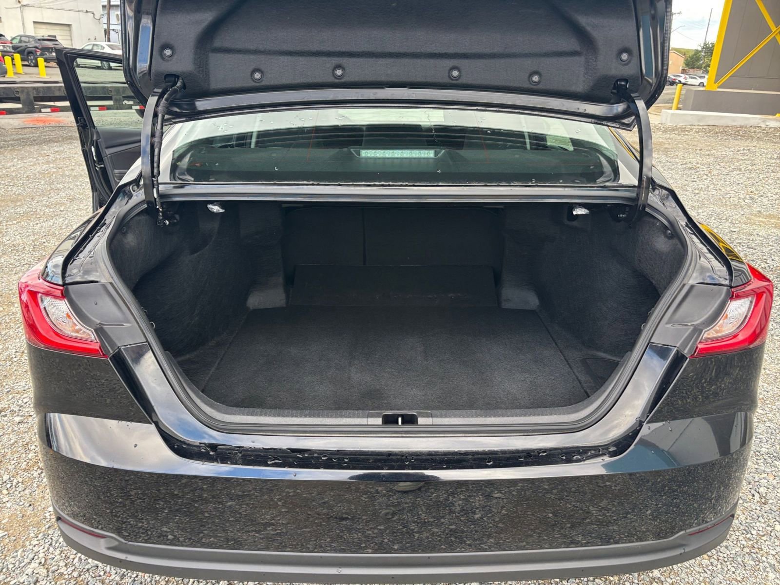 Thumbnail: 2025 Toyota Camry - 27