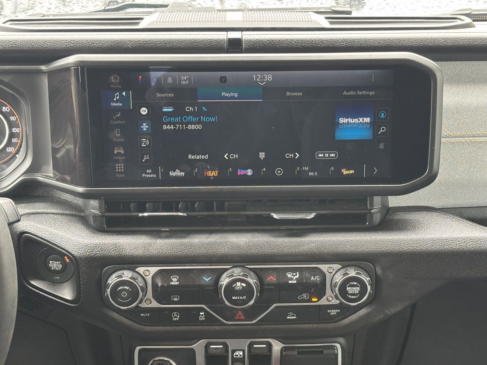 Thumbnail: 2025 Jeep Wrangler - 18