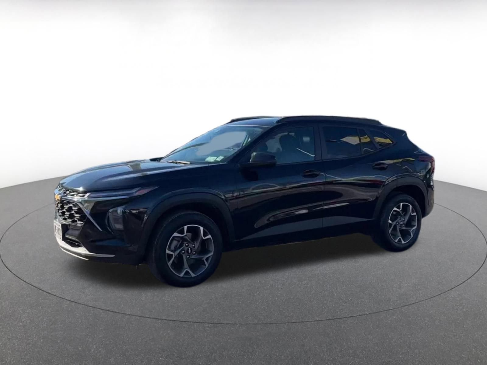 Thumbnail: 2025 Chevrolet Trax - 7