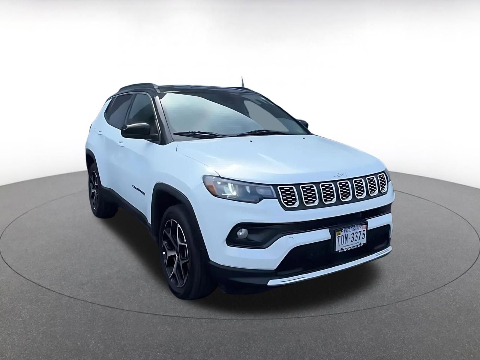Thumbnail: 2025 Jeep Compass - 3