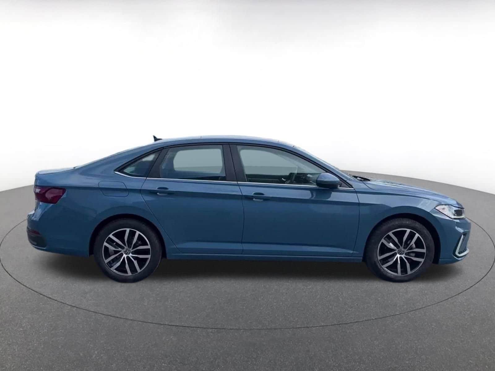 Thumbnail: 2025 Volkswagen Jetta - 16
