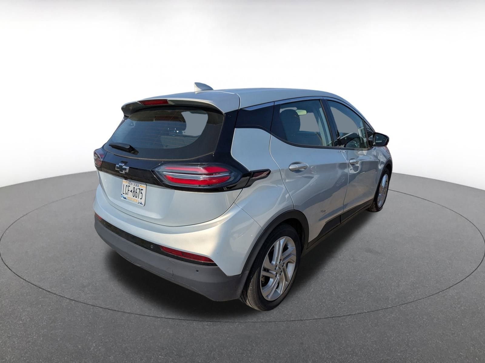 Thumbnail: 2023 Chevrolet Bolt EV - 5