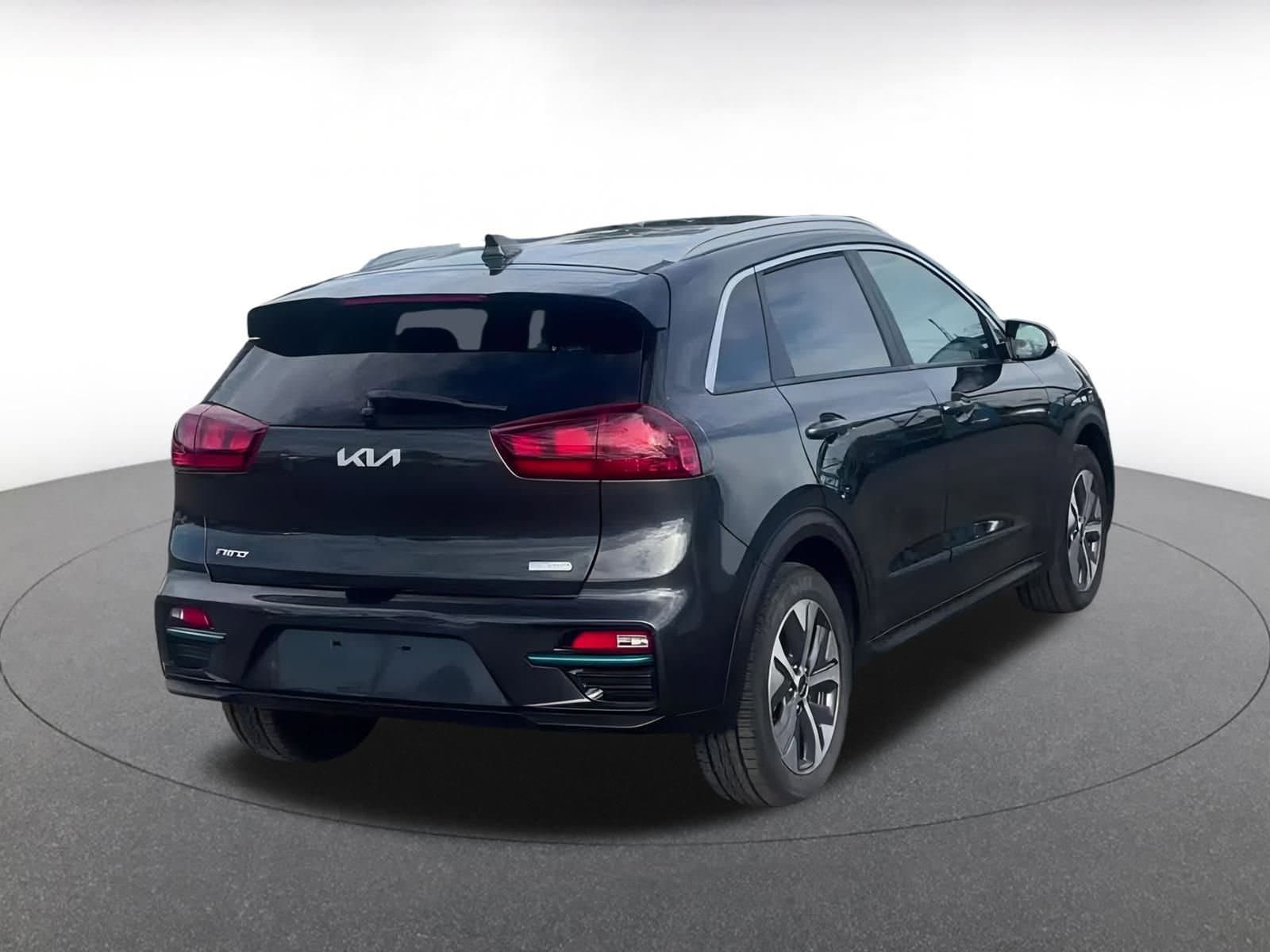 Thumbnail: 2022 Kia Niro - 14
