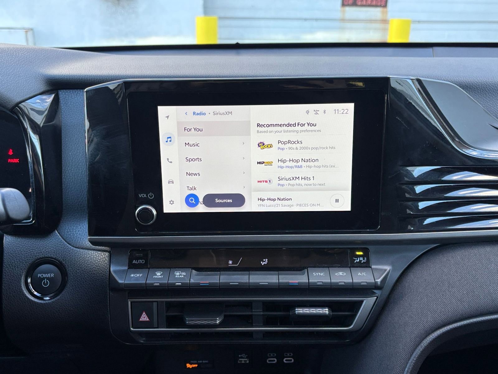 Thumbnail: 2025 Toyota Camry - 18