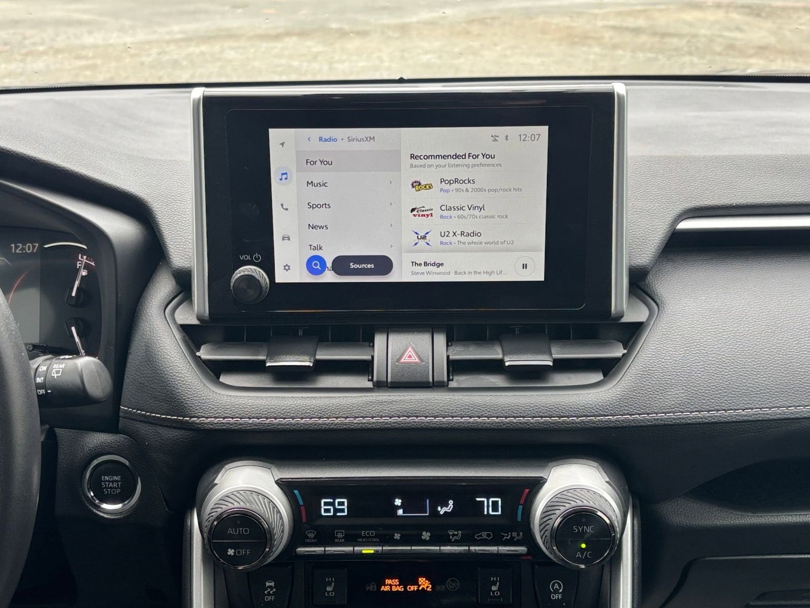 Thumbnail: 2025 Toyota RAV4 - 18