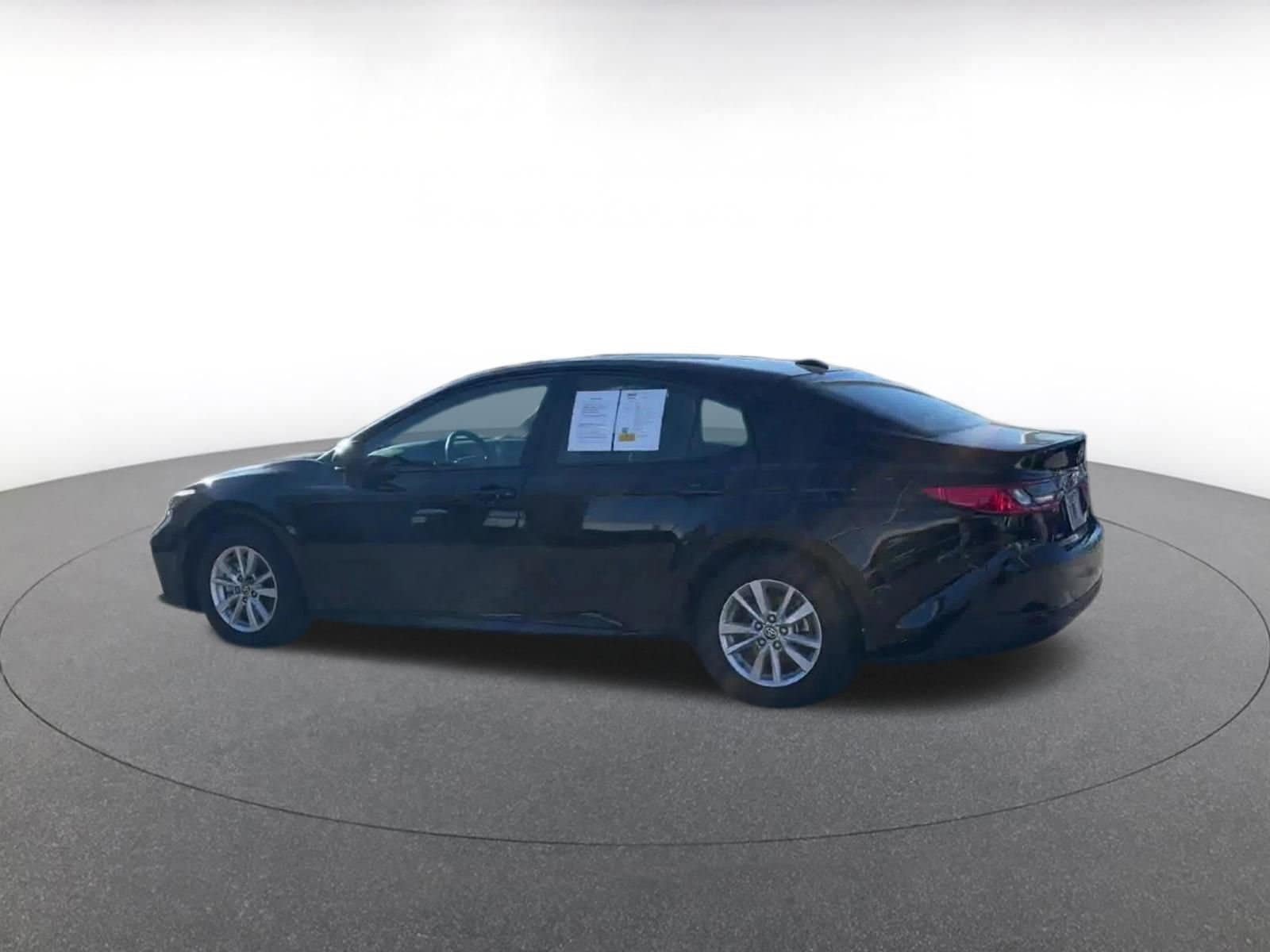 Thumbnail: 2025 Toyota Camry - 10