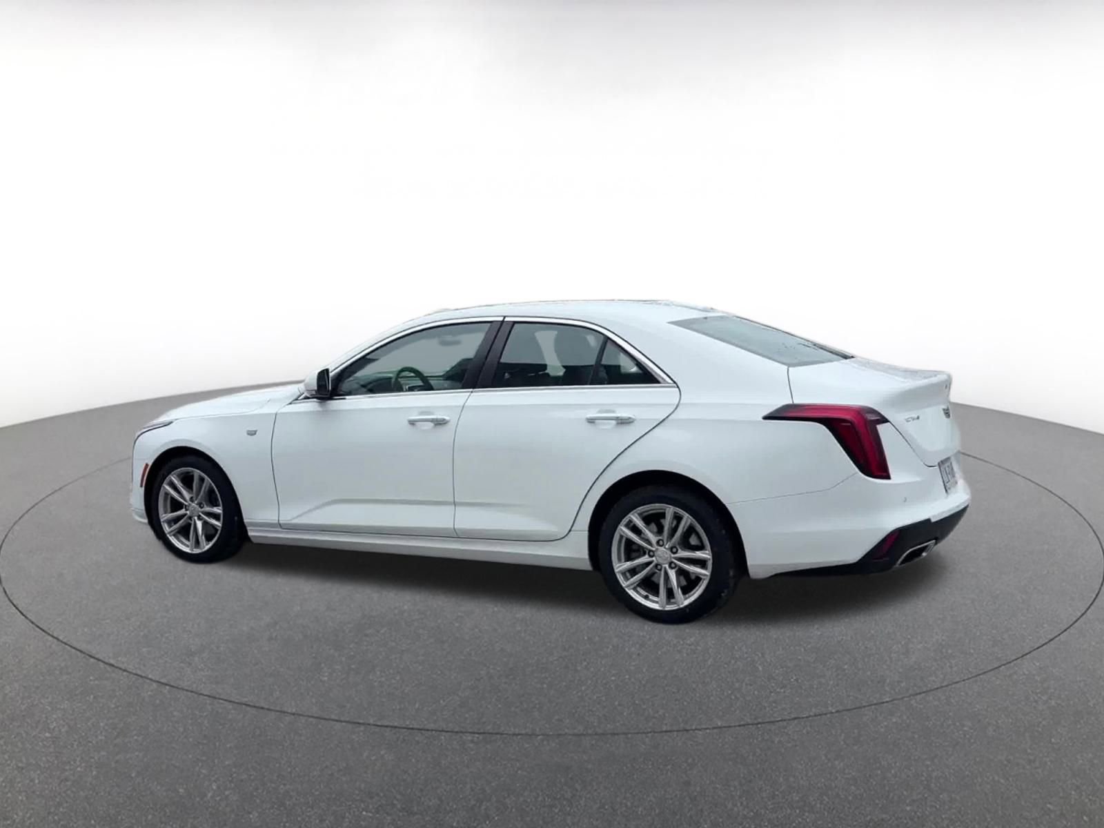 Thumbnail: 2024 Cadillac CT4 - 10
