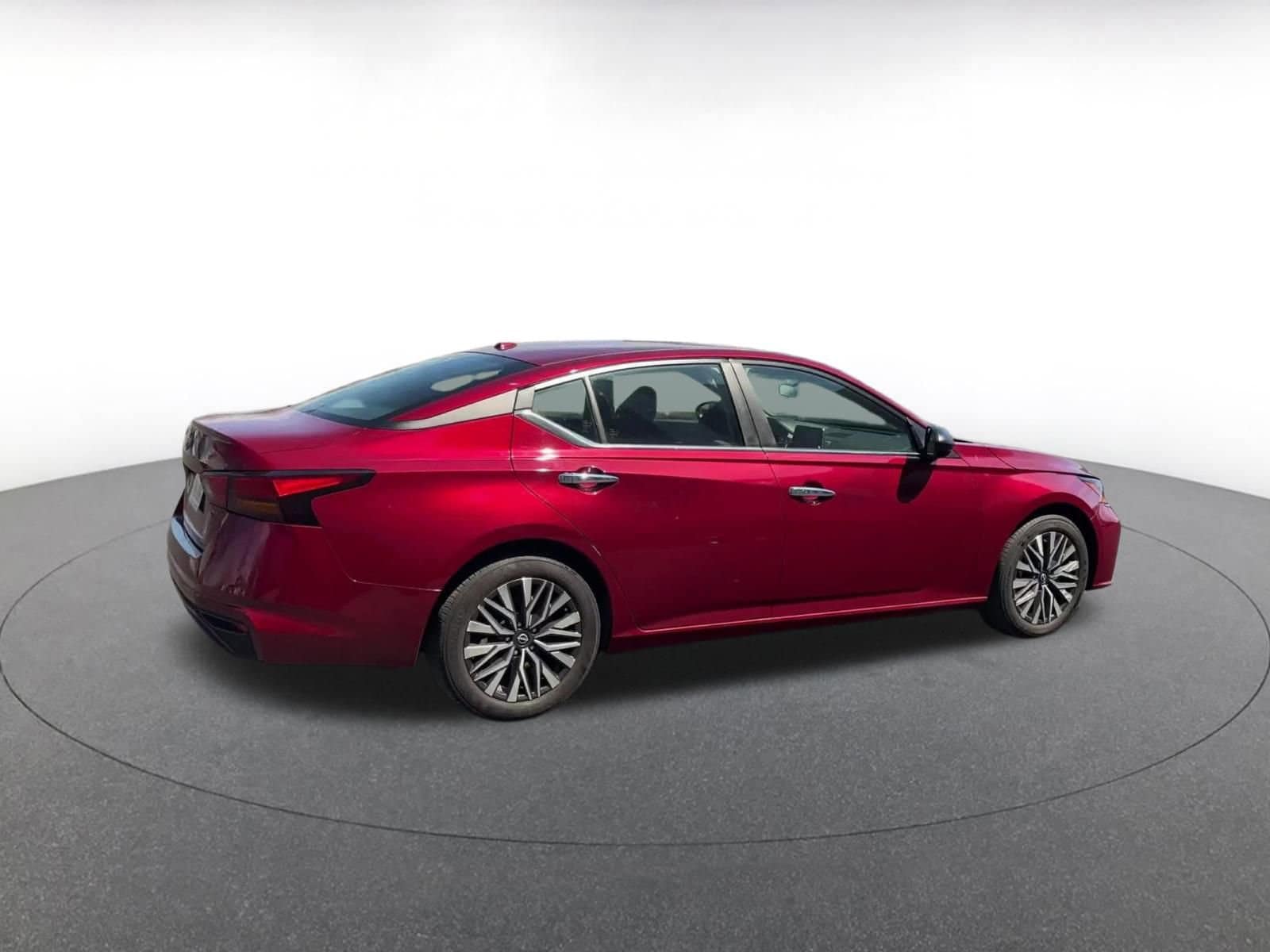 Thumbnail: 2025 Nissan Altima - 15