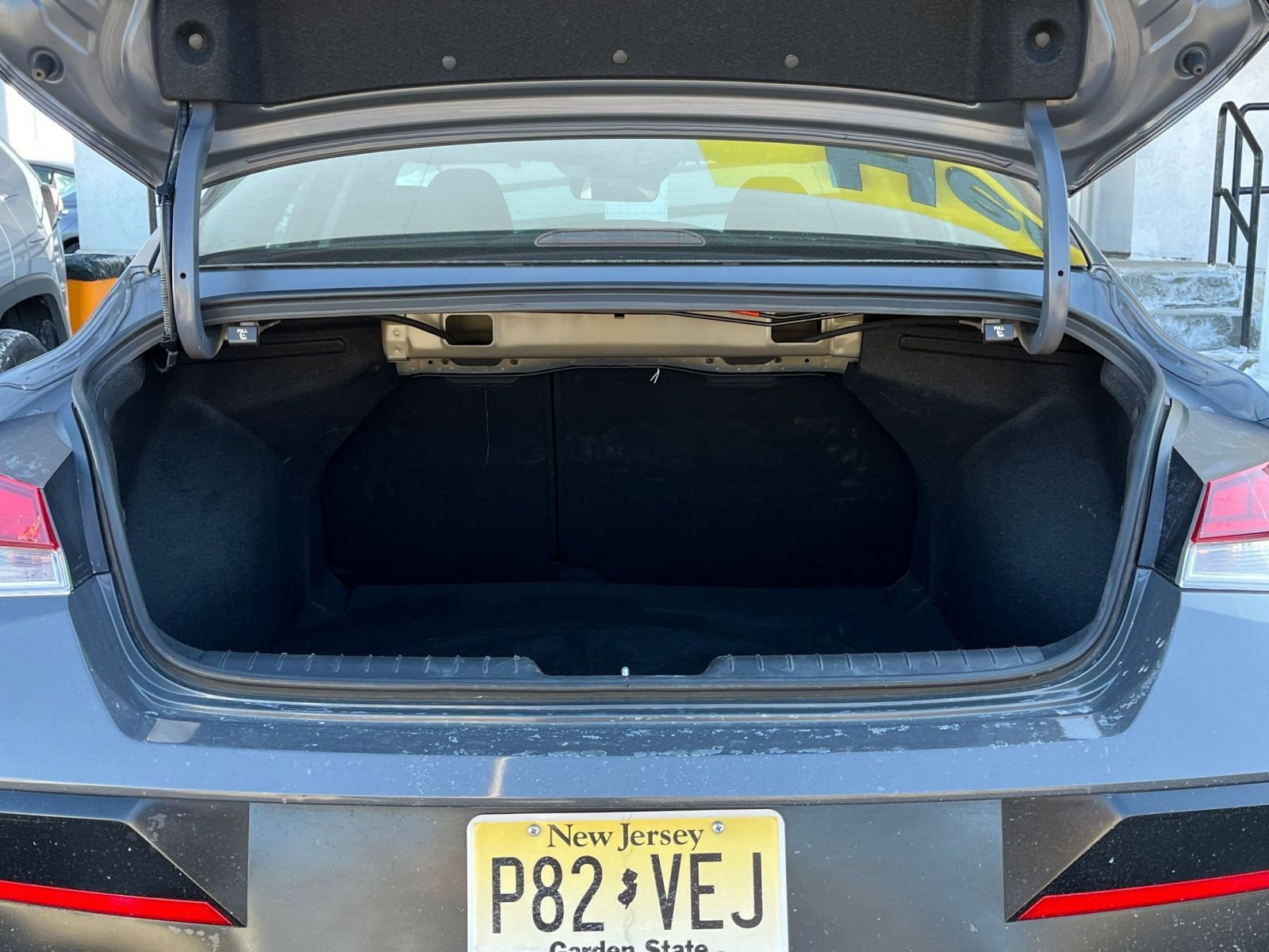 Thumbnail: 2025 Hyundai Elantra - 27