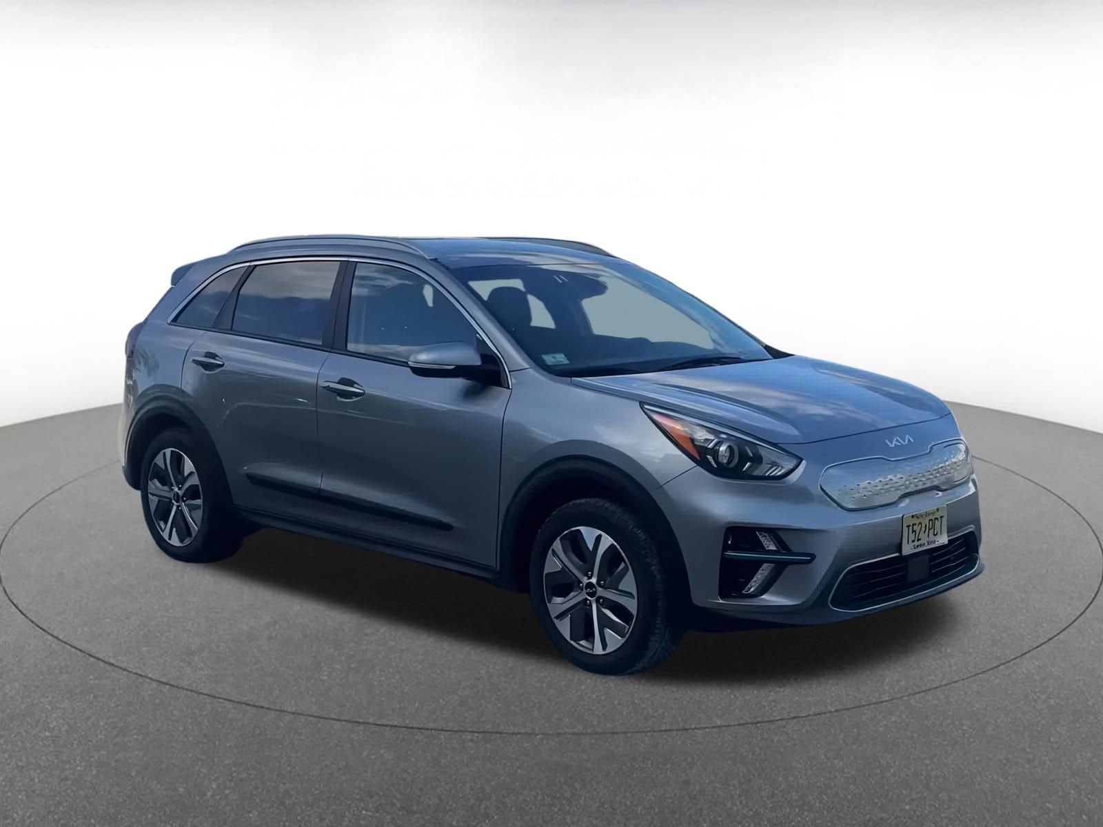 Thumbnail: 2022 Kia Niro - 2