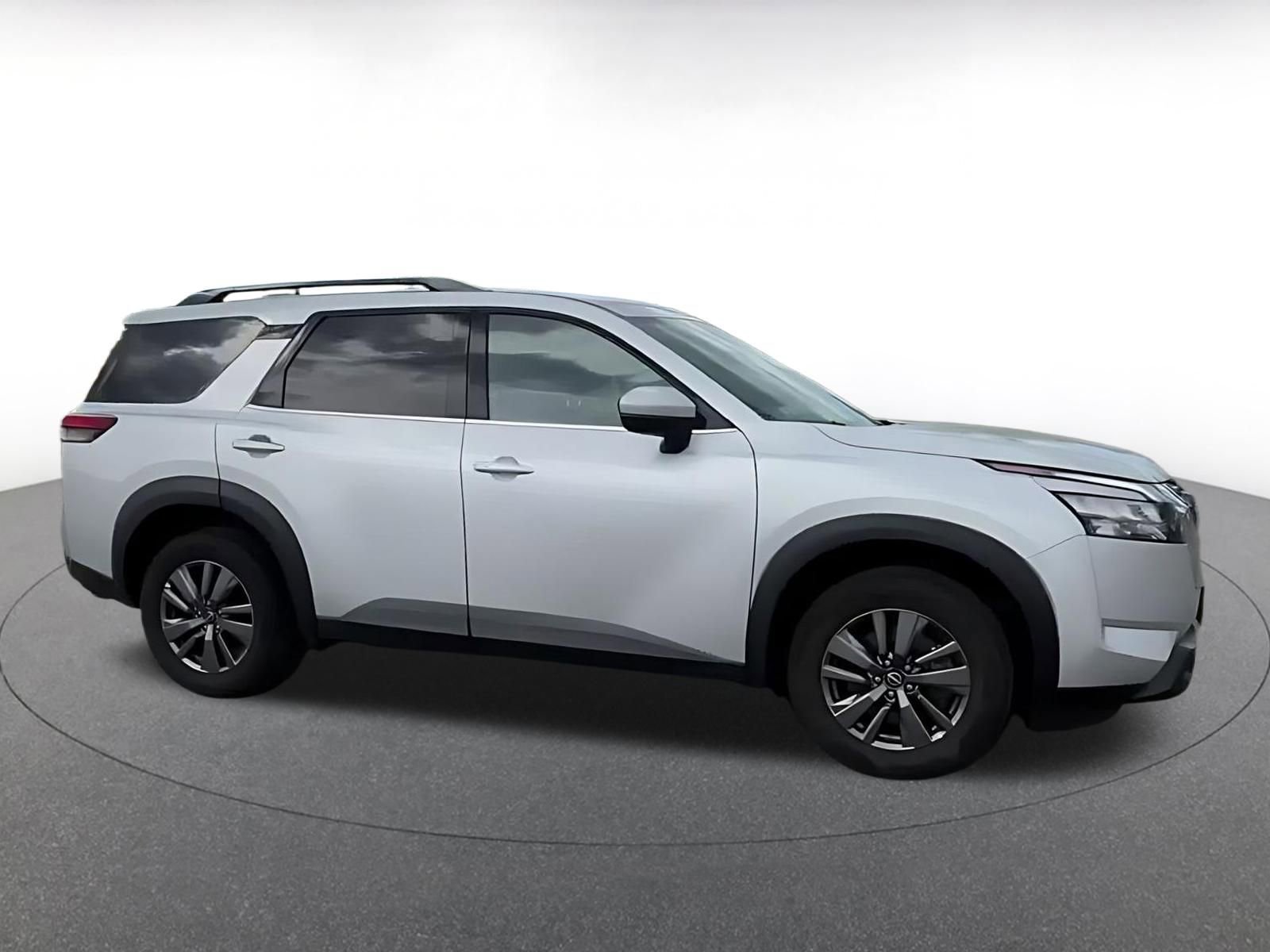 Thumbnail: 2025 Nissan Pathfinder - 16