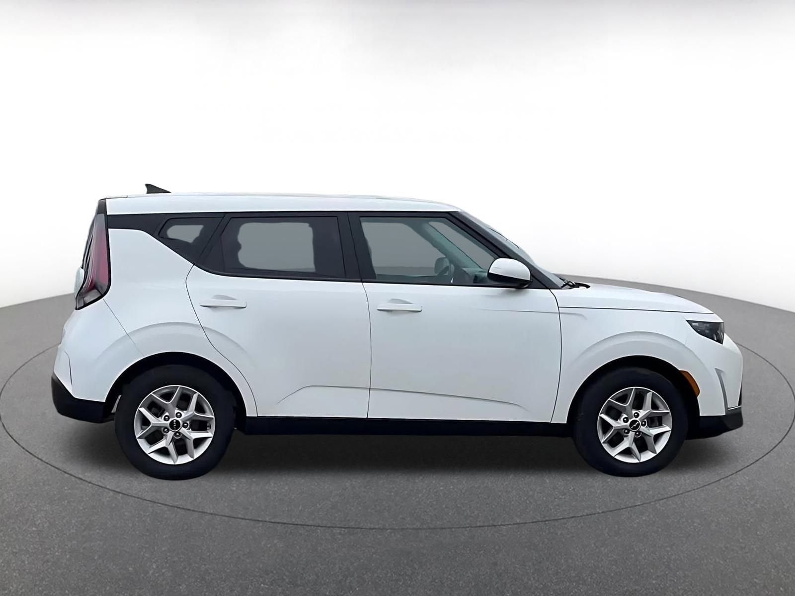 Thumbnail: 2025 Kia Soul - 15