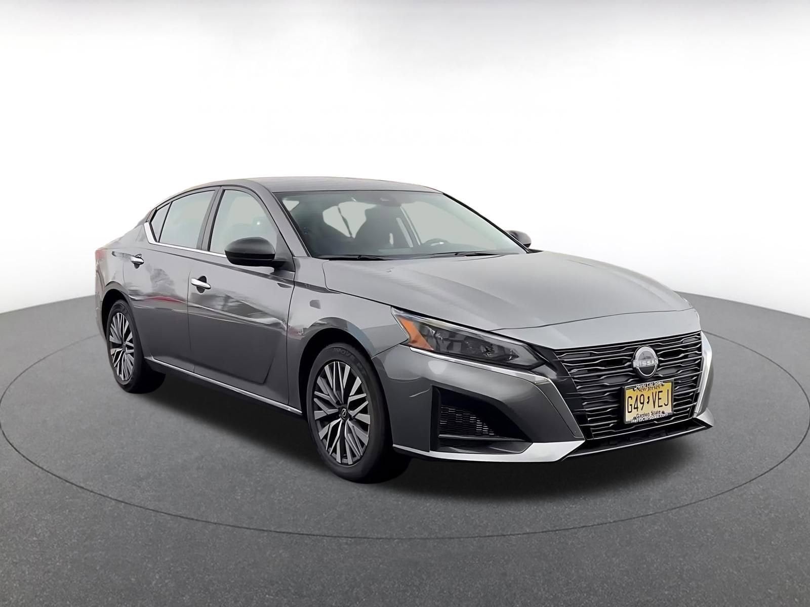Thumbnail: 2025 Nissan Altima - 3
