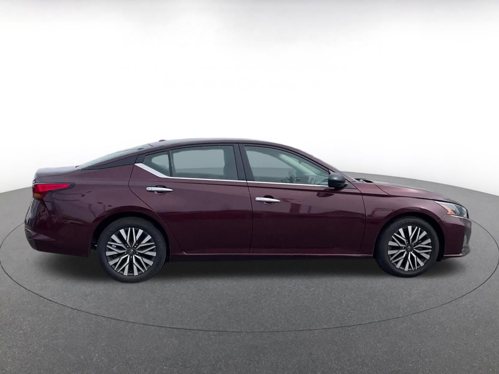 Thumbnail: 2024 Nissan Altima - 15