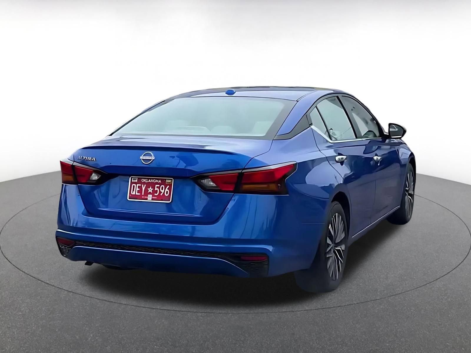 Thumbnail: 2025 Nissan Altima - 12