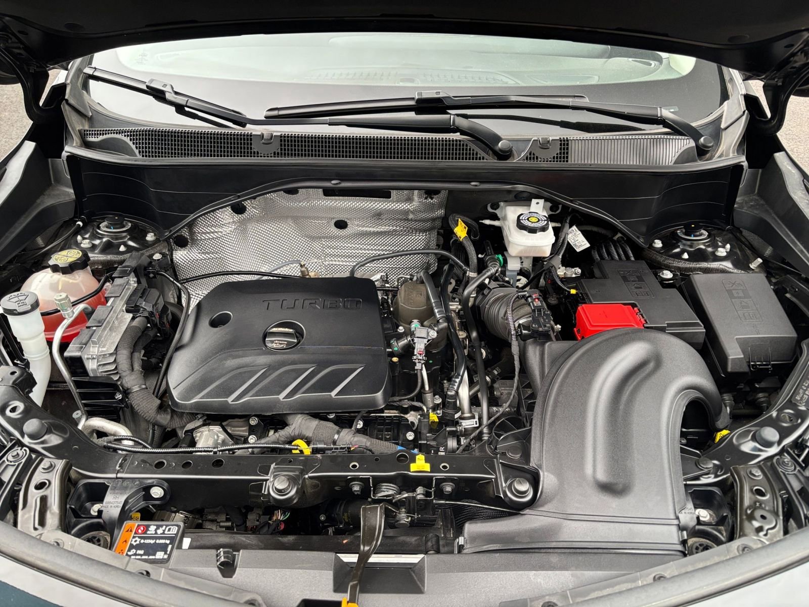 Thumbnail: 2025 Buick Encore GX - 33