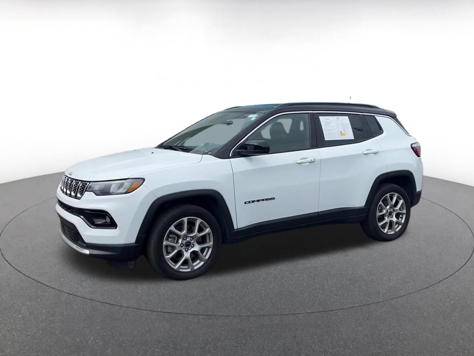 Thumbnail: 2025 Jeep Compass - 8