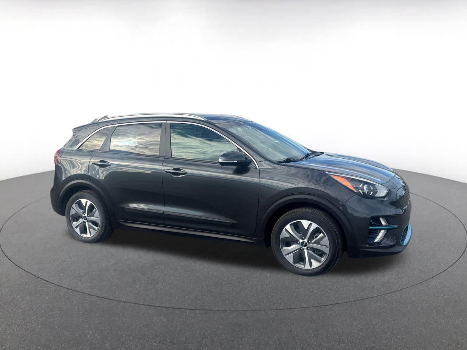 Thumbnail: 2022 Kia Niro - 1