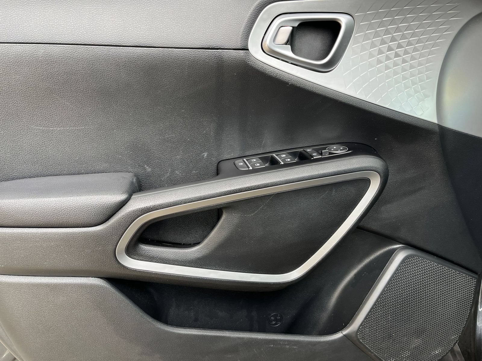 Thumbnail: 2025 Kia Soul - 18