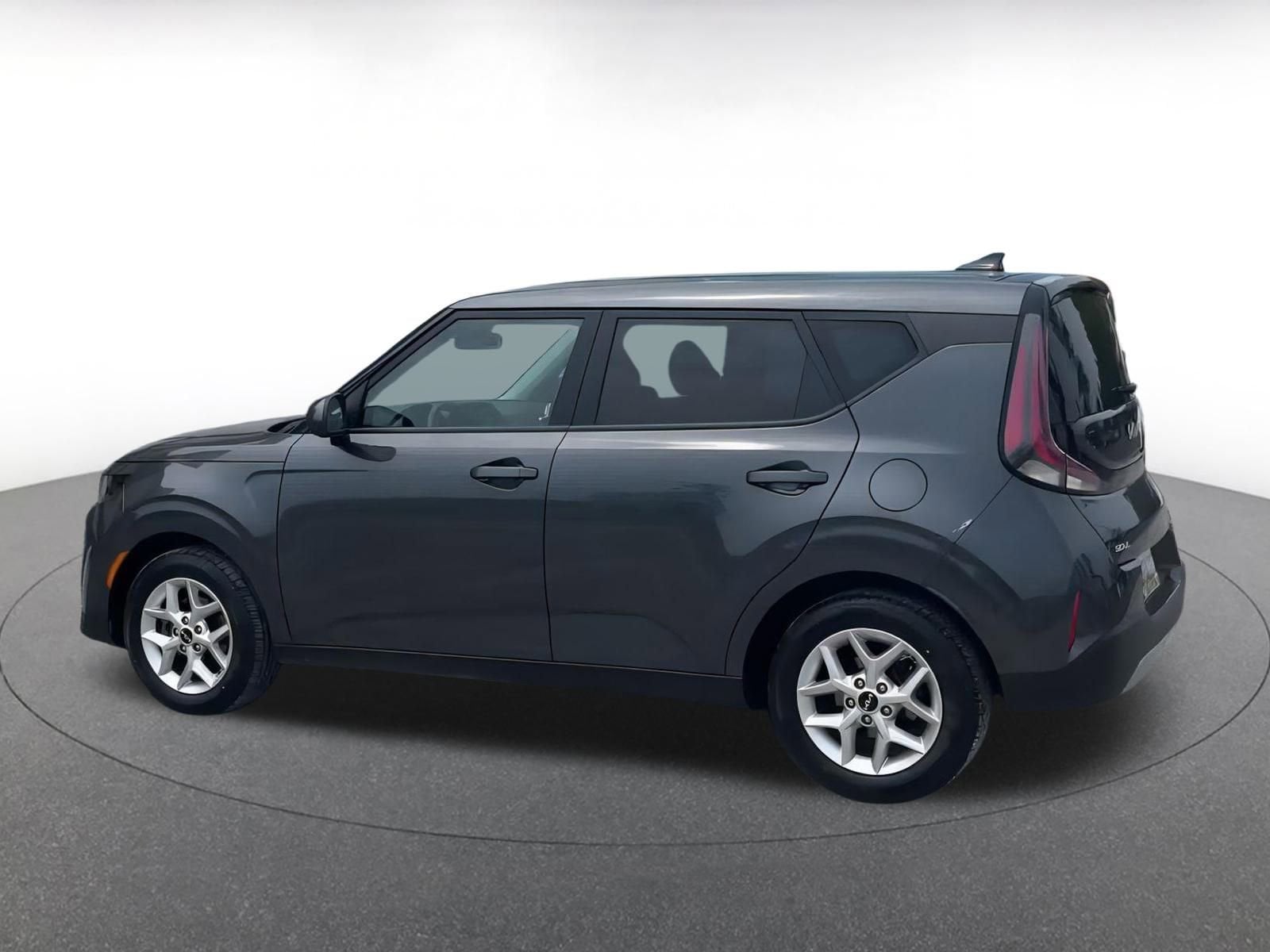 Thumbnail: 2023 Kia Soul - 10