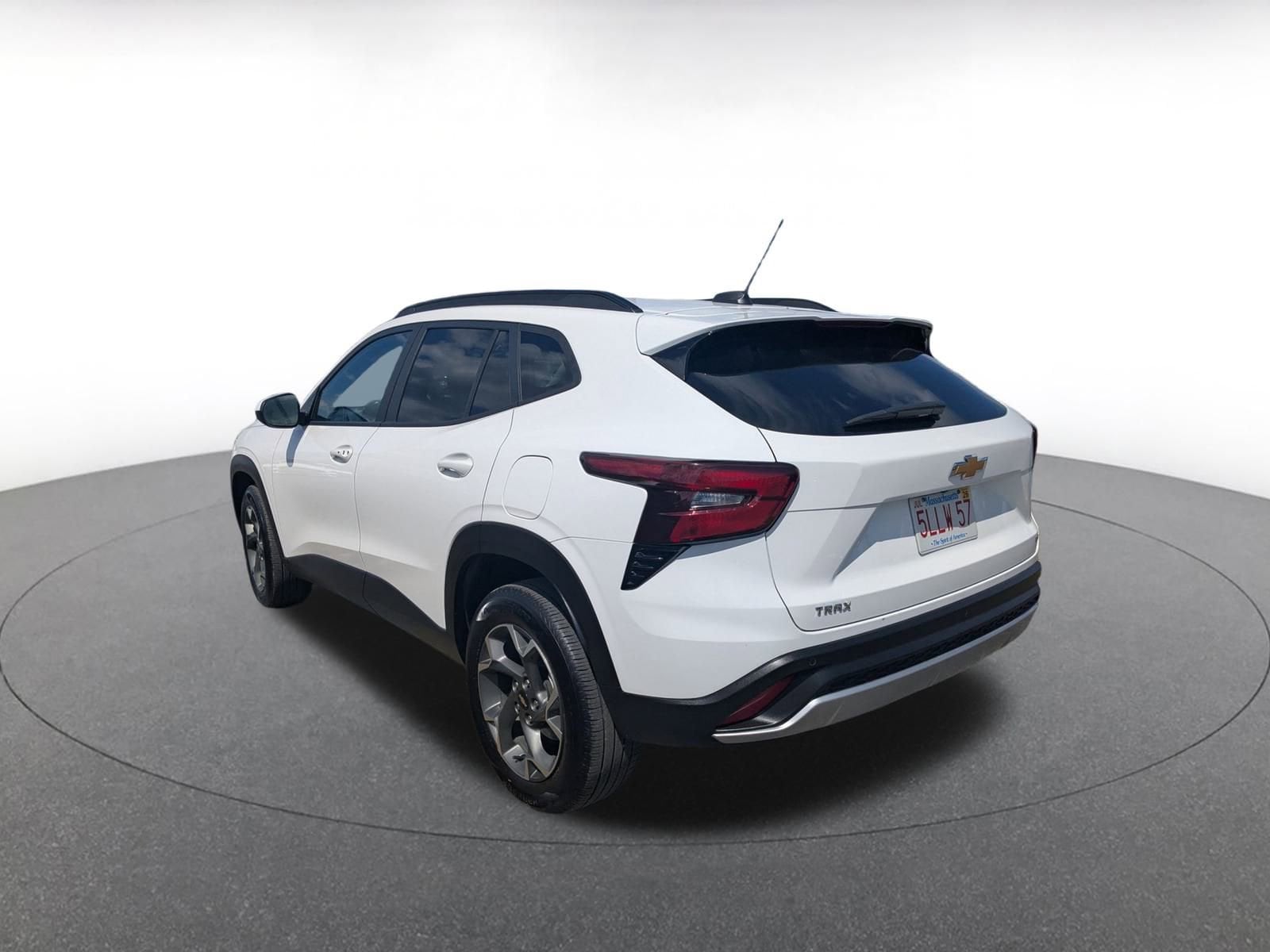Thumbnail: 2024 Chevrolet Trax - 4