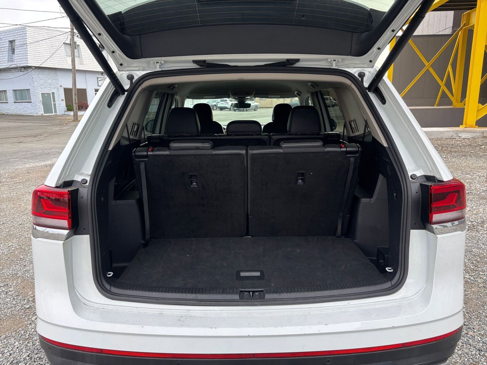 Thumbnail: 2025 Volkswagen Atlas - 28