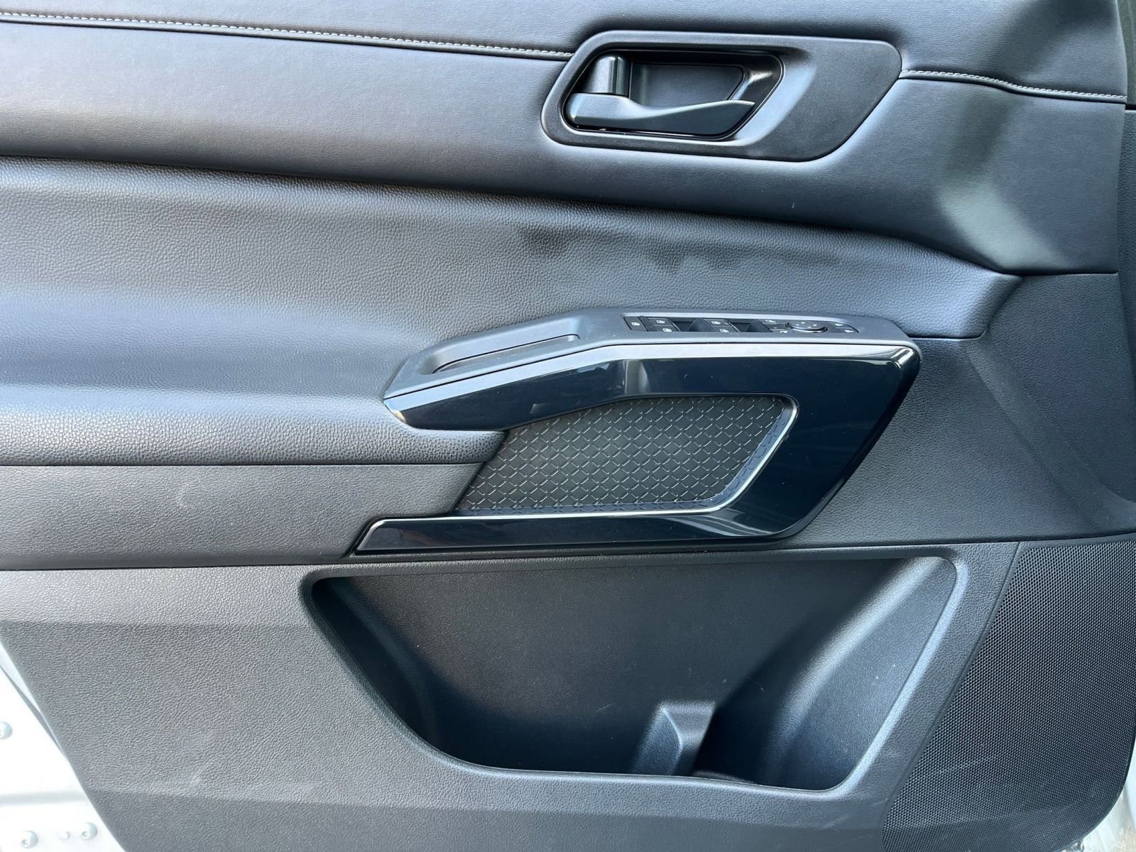 Thumbnail: 2025 Nissan Pathfinder - 18