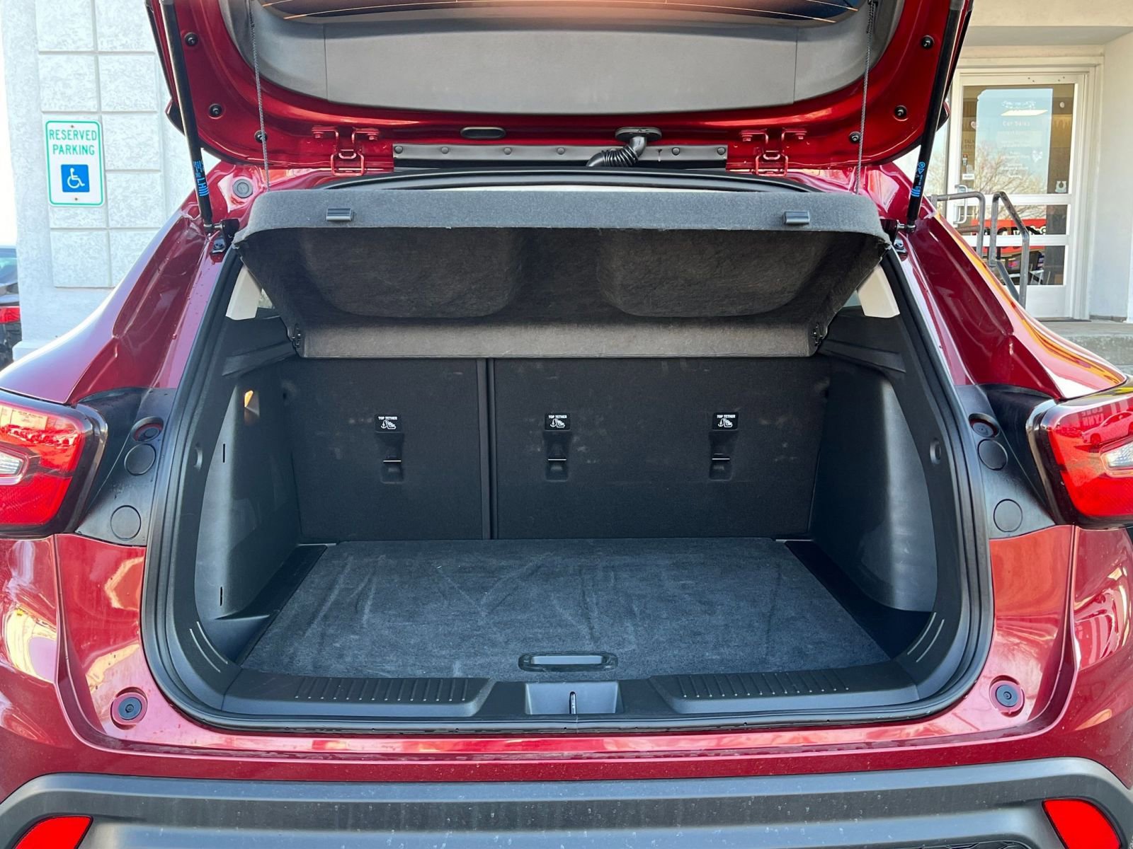 Thumbnail: 2025 Chevrolet Trax - 31