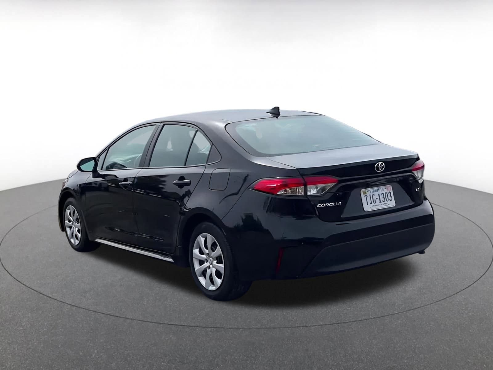 Thumbnail: 2024 Toyota Corolla - 10