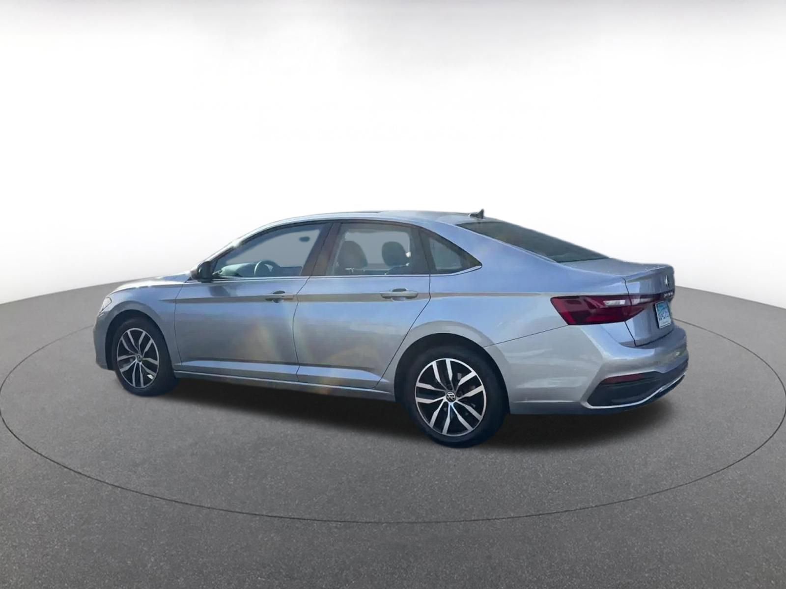Thumbnail: 2025 Volkswagen Jetta - 10