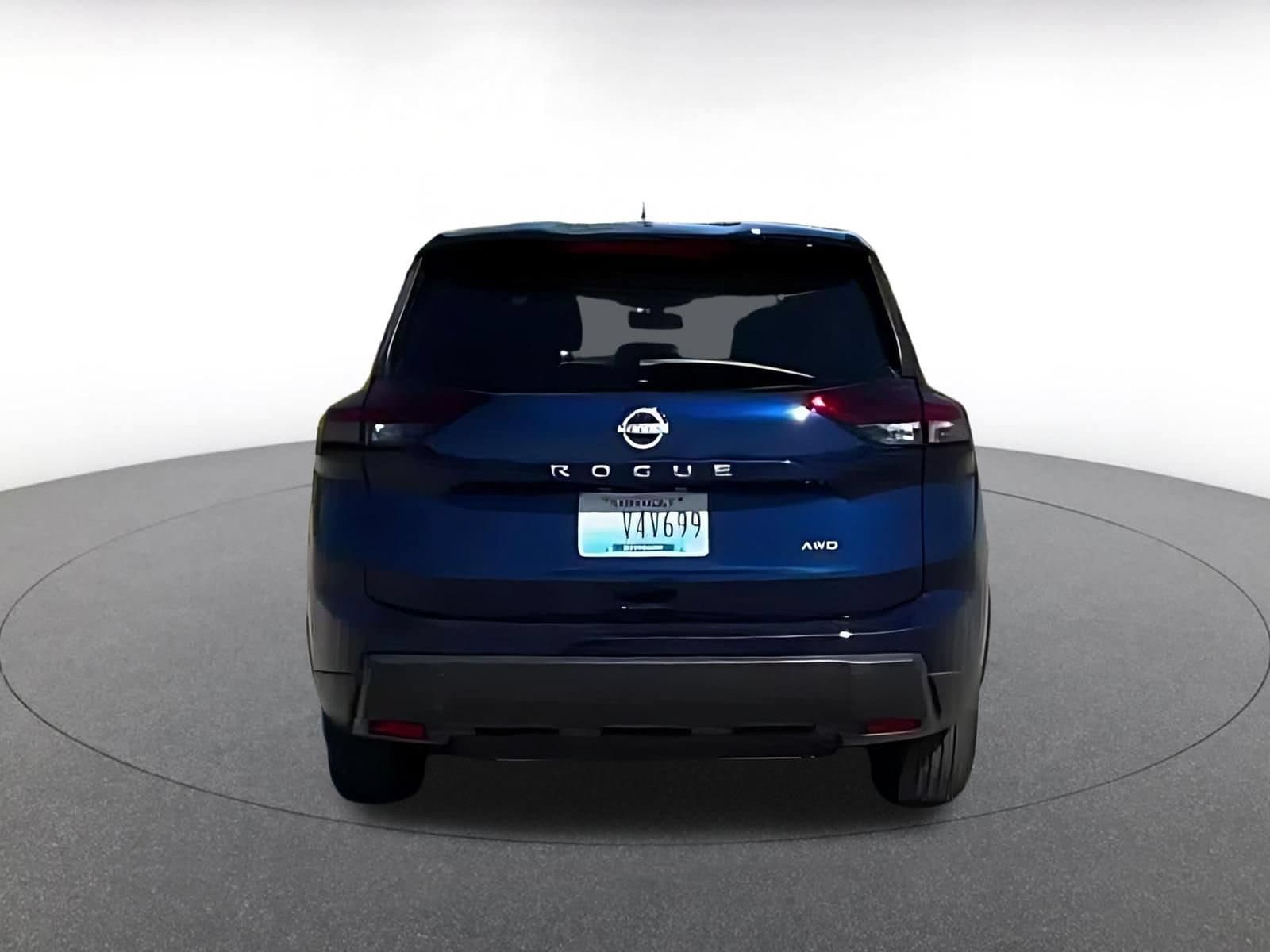 Thumbnail: 2026 Nissan Rogue - 4