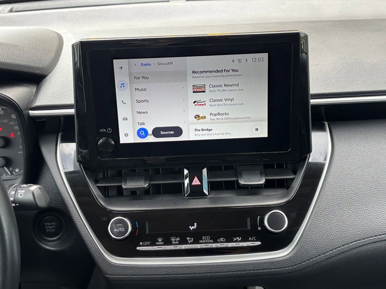 Thumbnail: 2025 Toyota Corolla Cross - 18