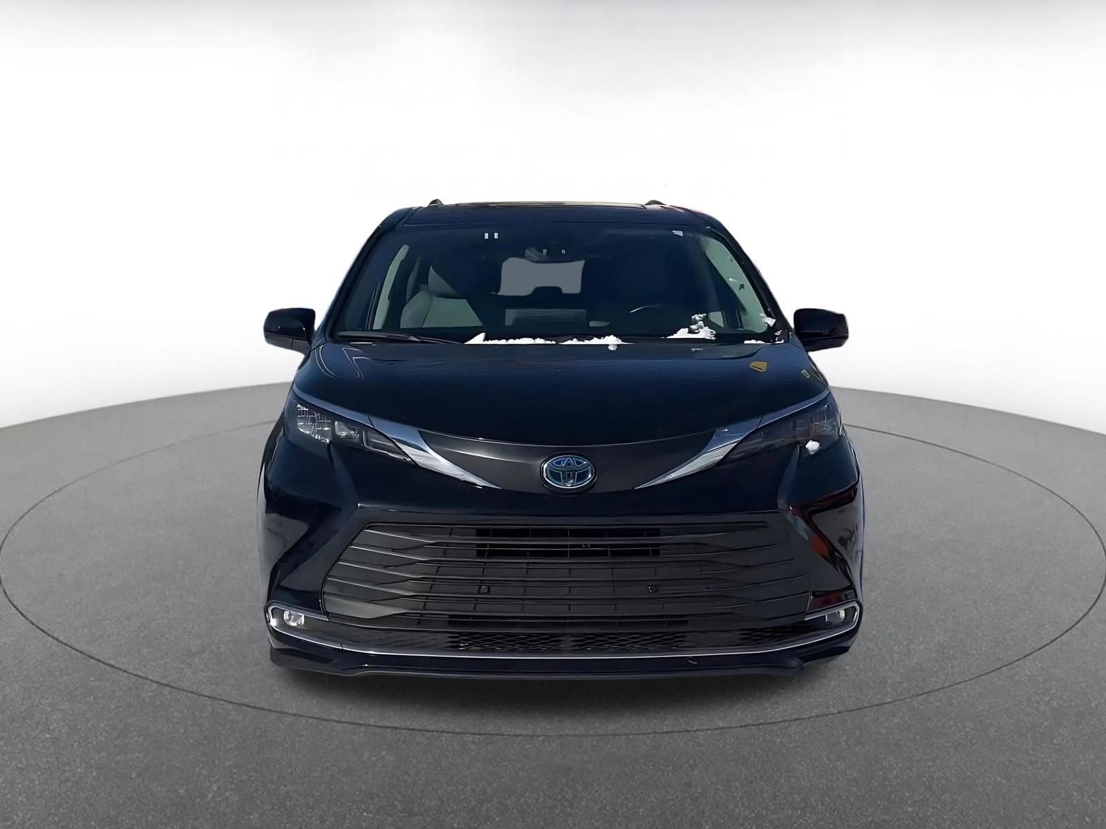 Thumbnail: 2024 Toyota Sienna - 4