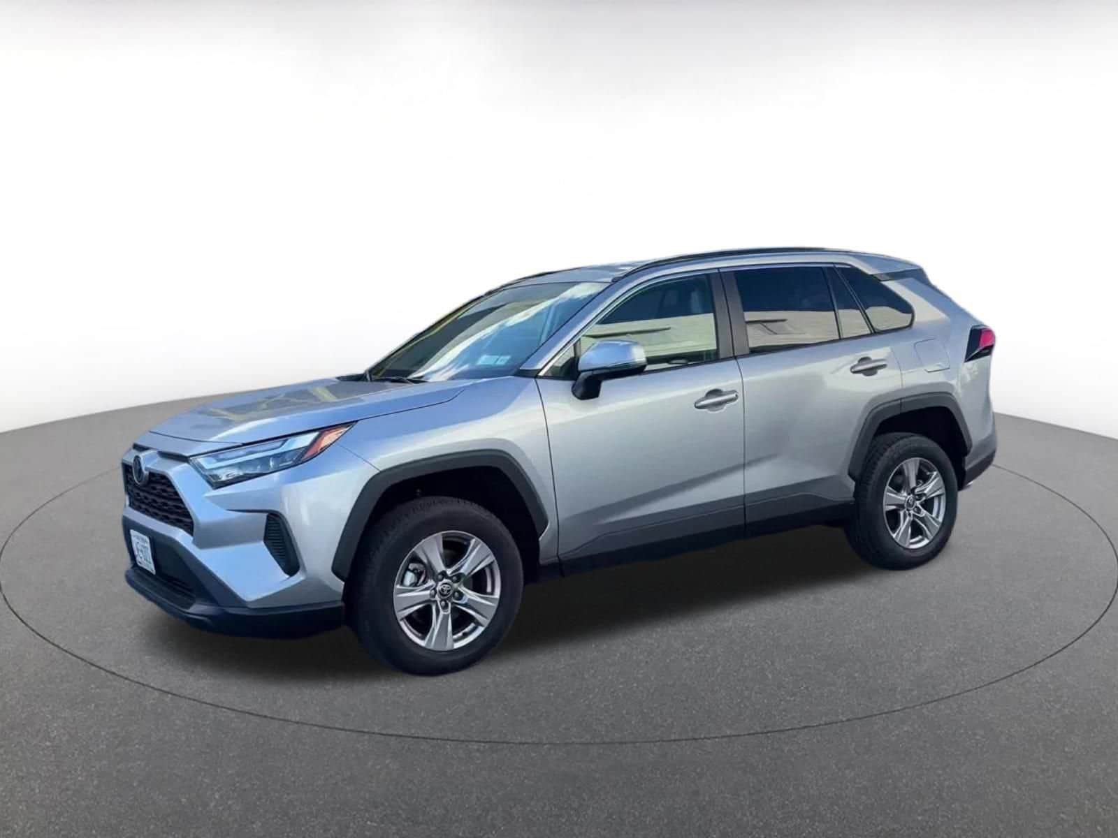 Thumbnail: 2025 Toyota RAV4 - 8