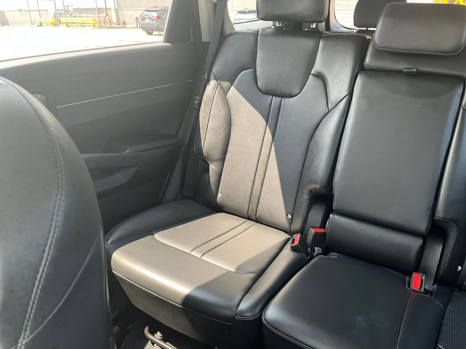 2024 Kia Sorento S 35