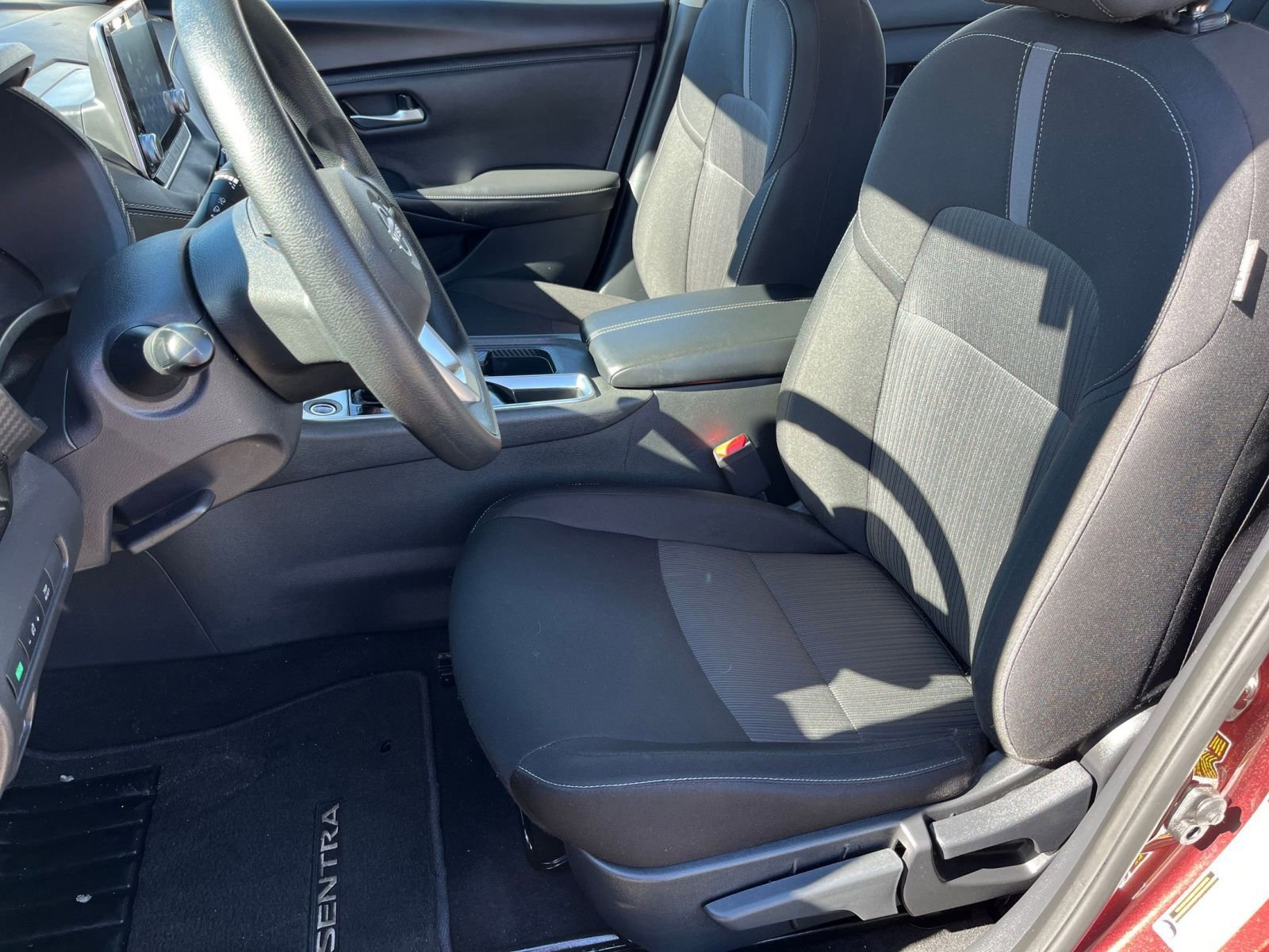 Thumbnail: 2025 Nissan Sentra - 32