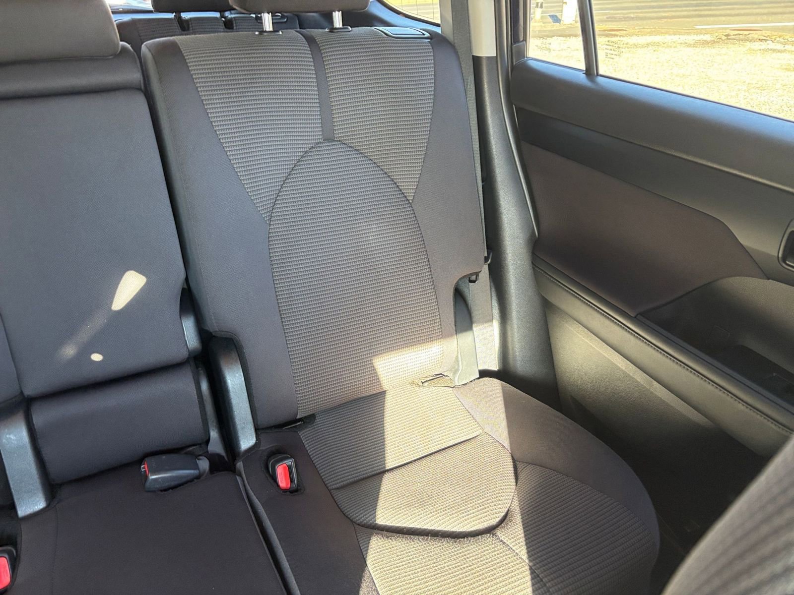 Thumbnail: 2025 Toyota Highlander - 34