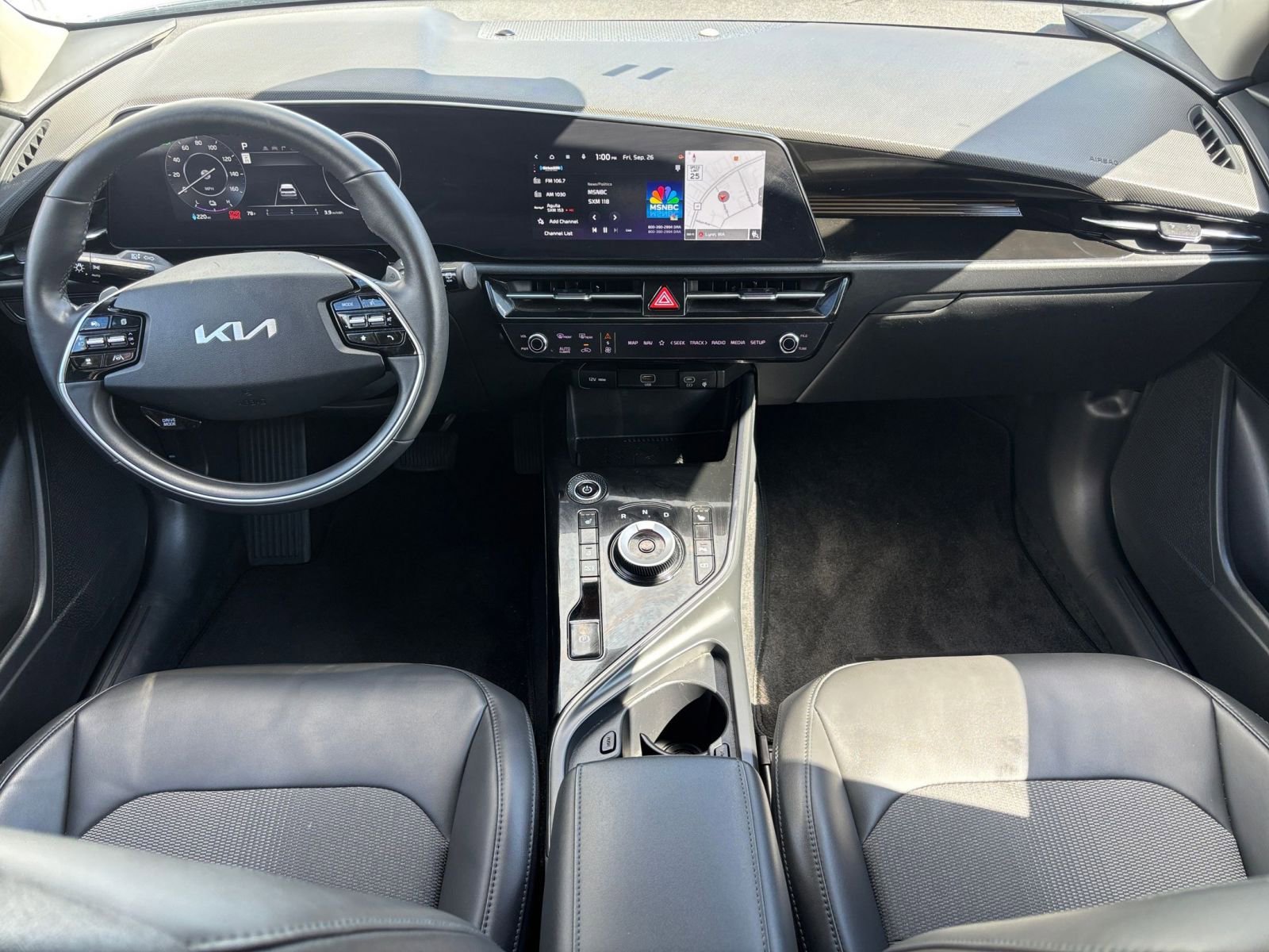 Thumbnail: 2023 Kia Niro - 30