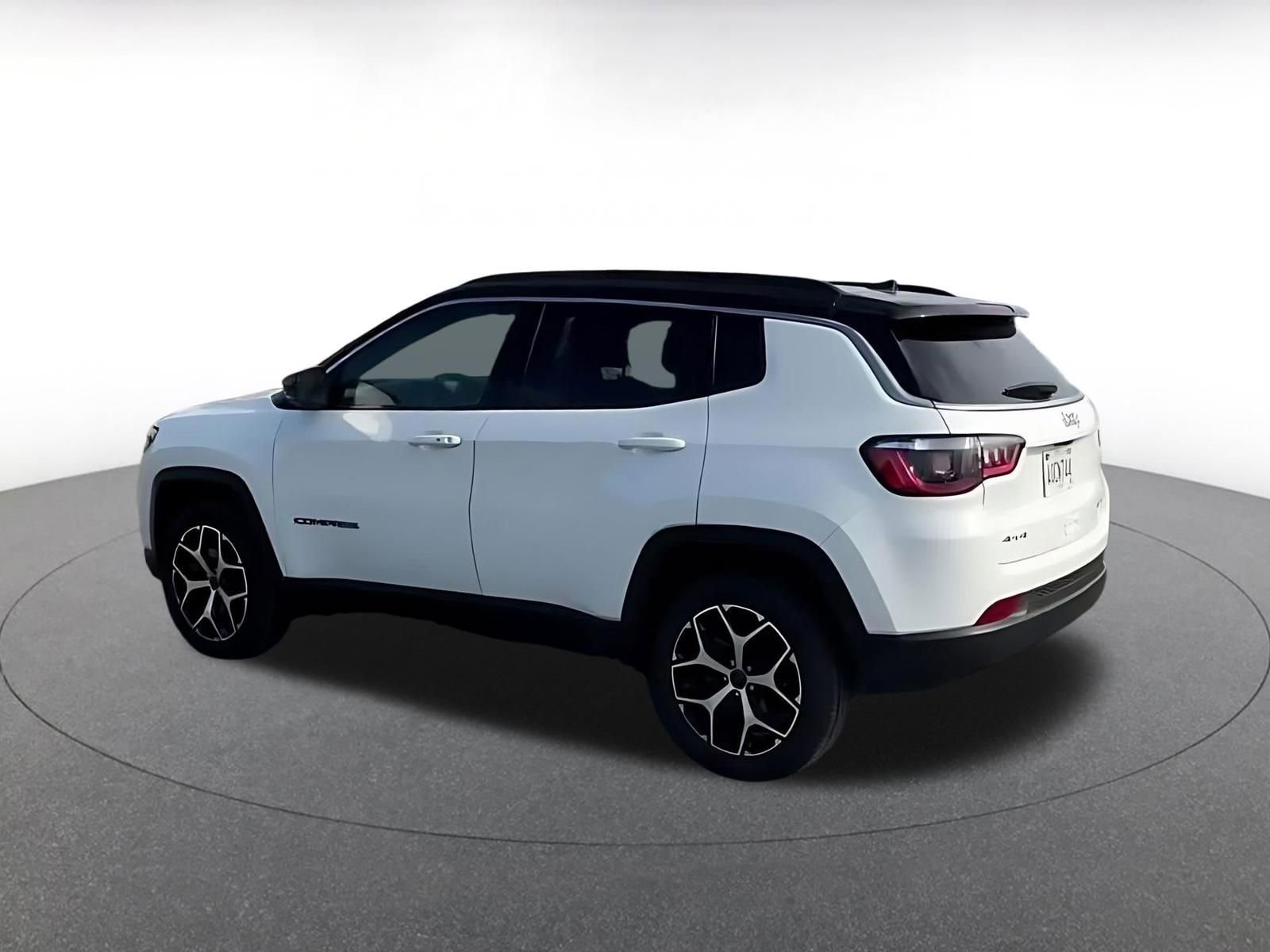 Thumbnail: 2025 Jeep Compass - 10