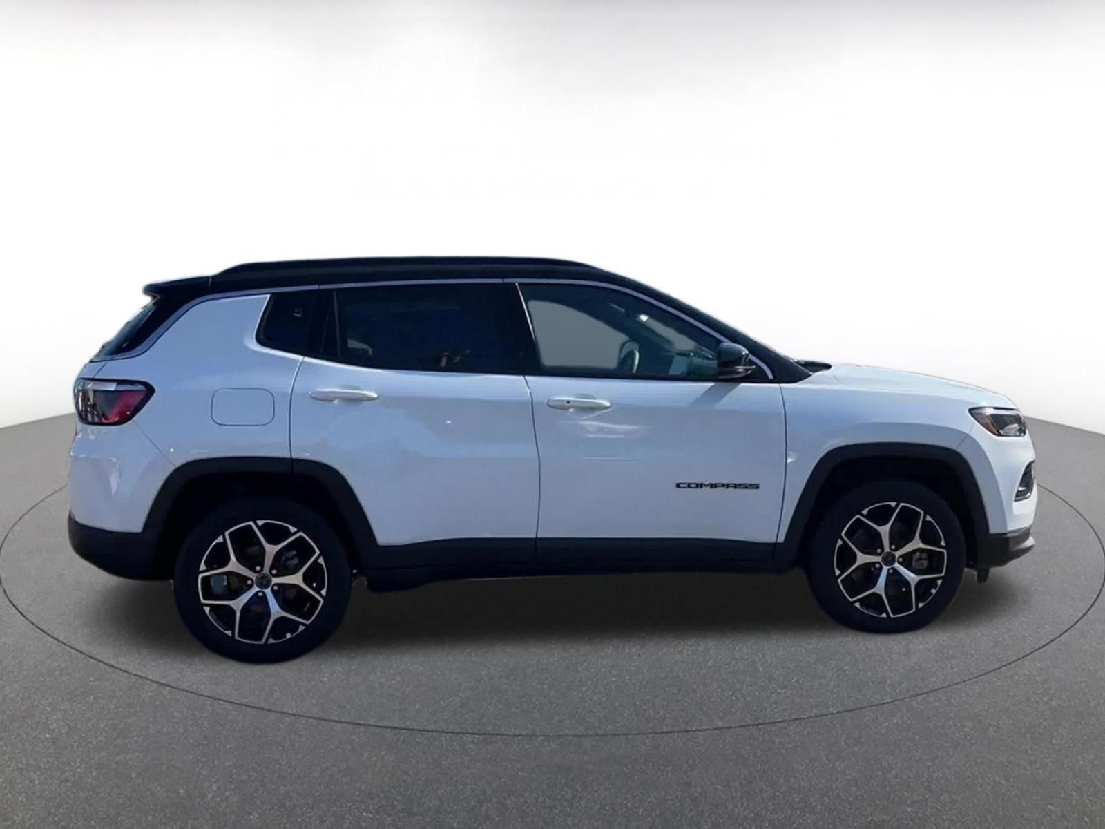 Thumbnail: 2025 Jeep Compass - 15