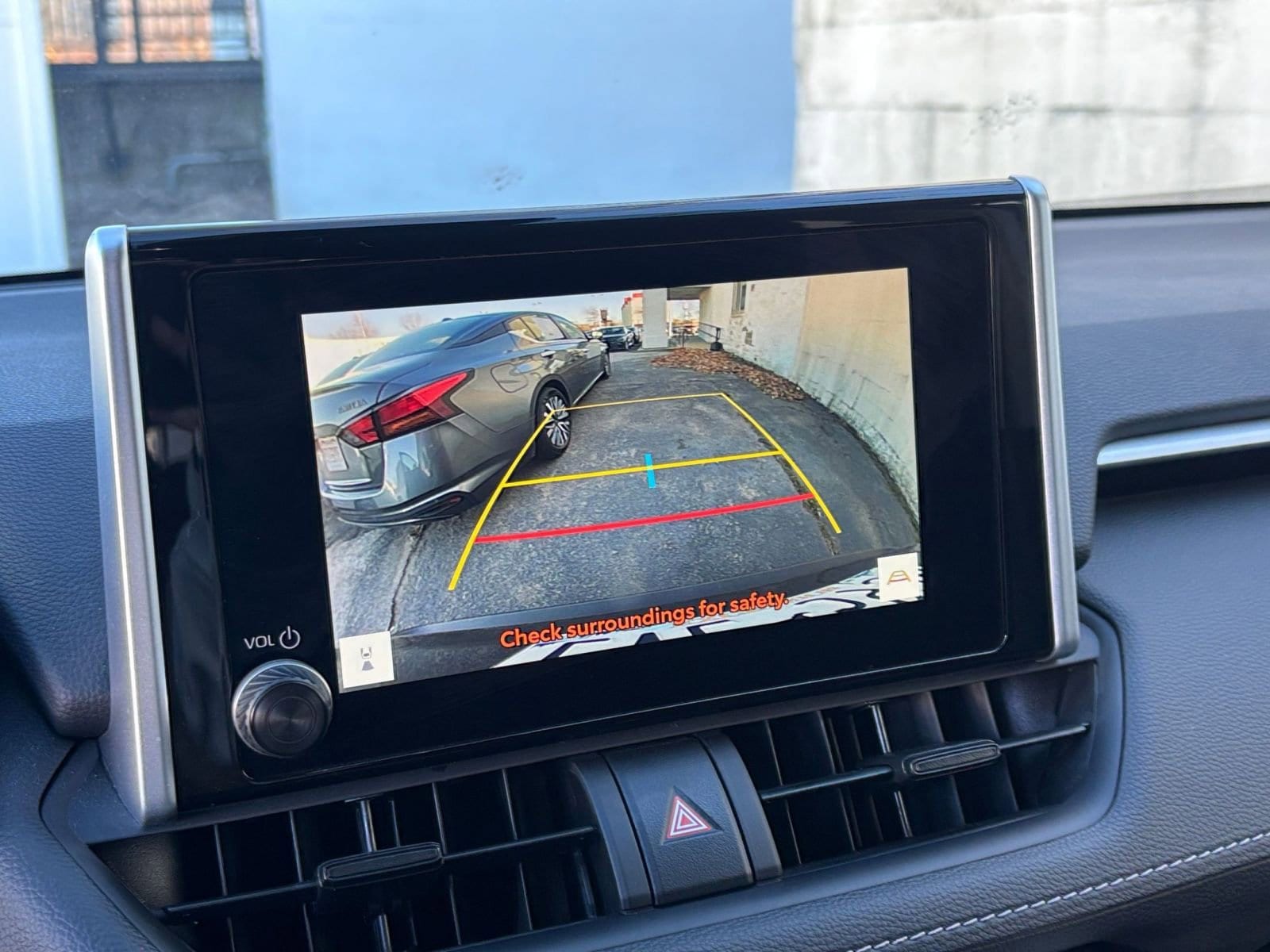 Thumbnail: 2025 Toyota RAV4 - 17